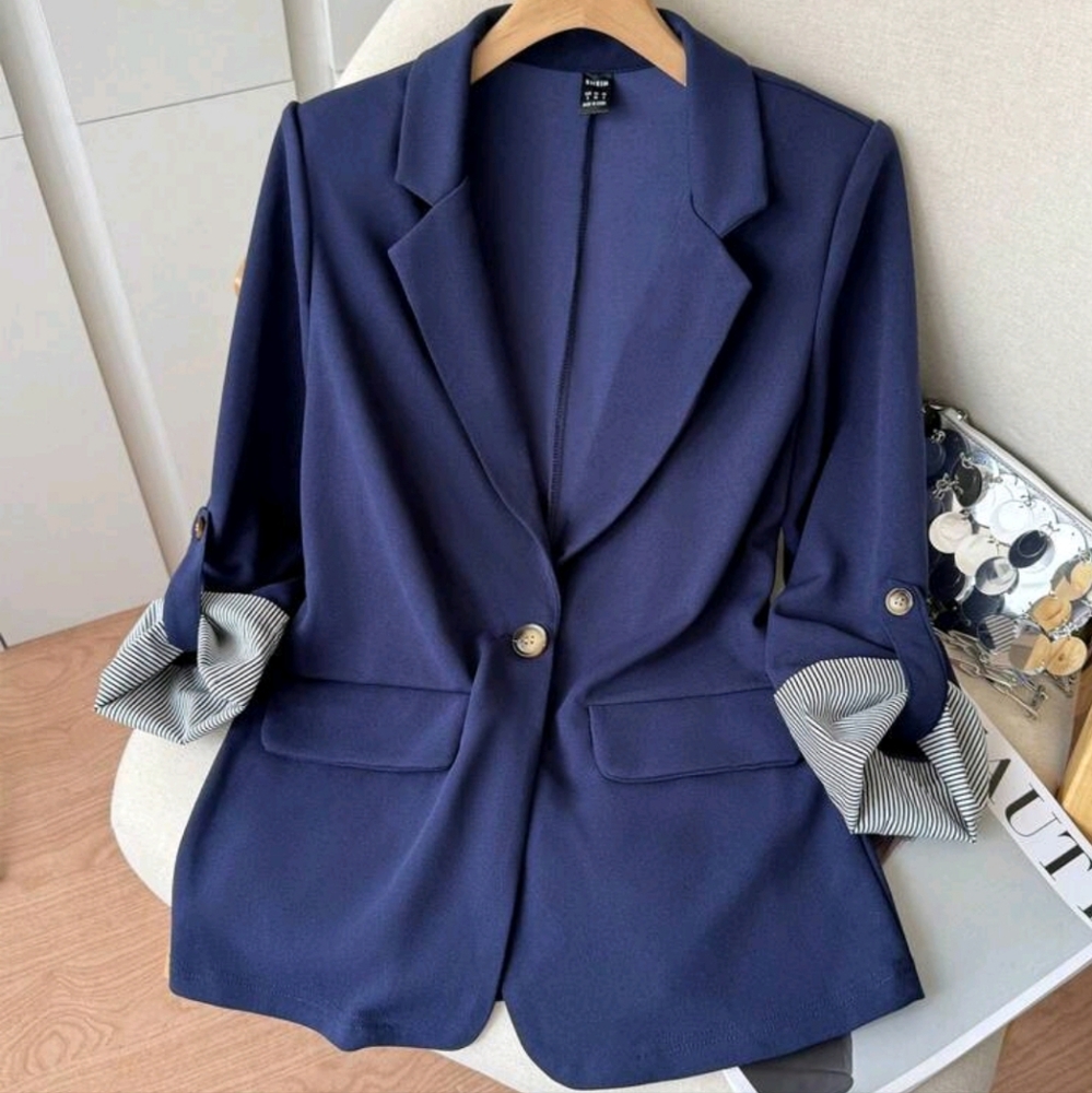Elegant Navy Blazer for Women
